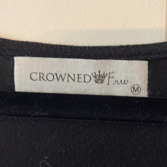 Crowned Free lace inset swing tank Size Medium - Picture 3 of 6